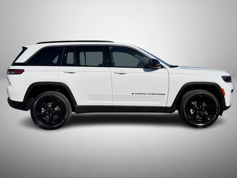 New 2026 Jeep Grand Cherokee Limited w/ Limited Altitude Package image 6