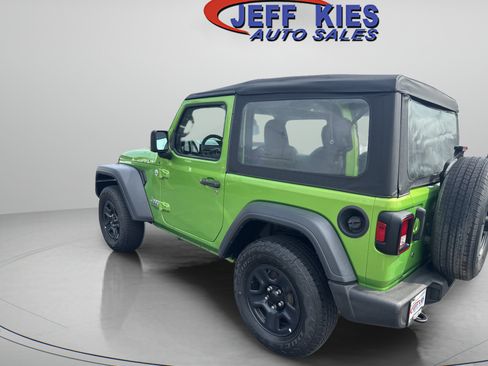 Used 2019 Jeep Wrangler Sport AWD/4WD image 7