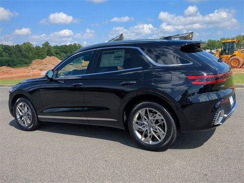 Used 2024 Genesis GV70 2.5T w/ Advanced Package image 6