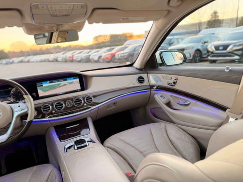Used 2018 Mercedes-Benz S 560 4MATIC Sedan image 25