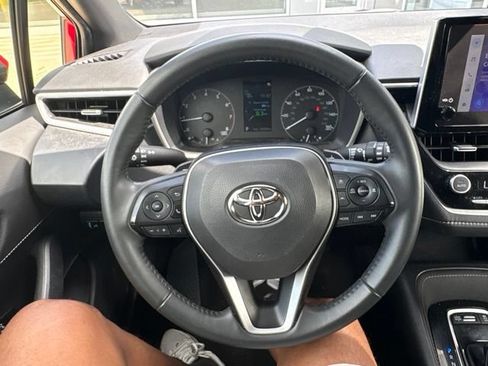 Used 2025 Toyota Corolla SE FWD image 14