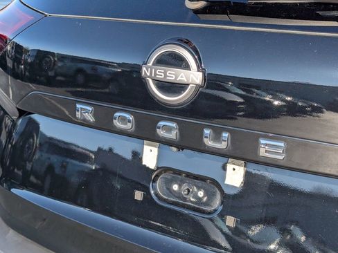 Used 2023 Nissan Rogue S image 24