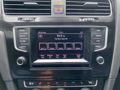 Used 2015 Volkswagen GTI S image 20