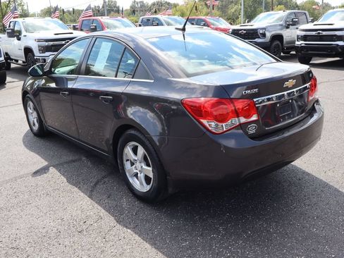 Used 2014 Chevrolet Cruze LT FWD image 3