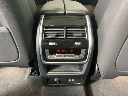 New 2026 BMW X7 xDrive40i AWD/4WD image 32