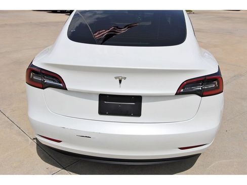 Used 2023 Tesla Model 3 Standard Range RWD image 7