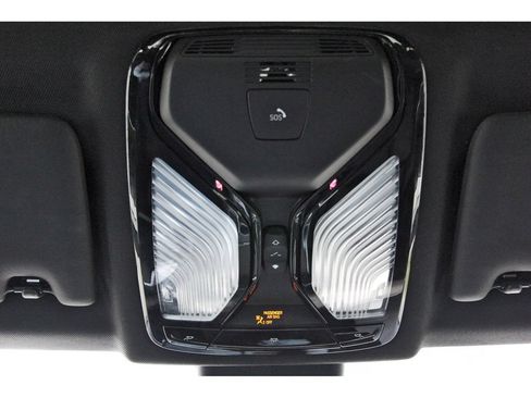 Used 2025 BMW 330i Sedan RWD image 23
