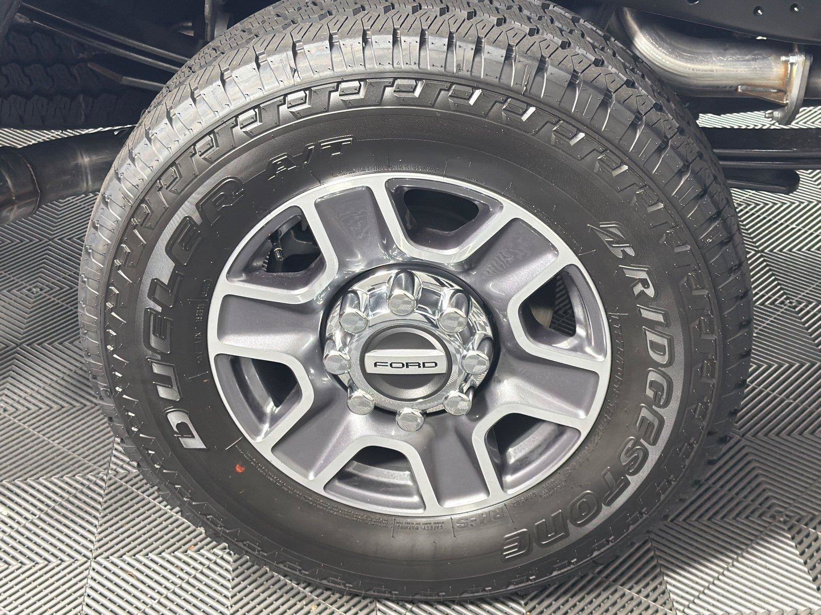 New 2026 Ford F250 Lariat w/ Lariat Premium Package AWD/4WD image 17