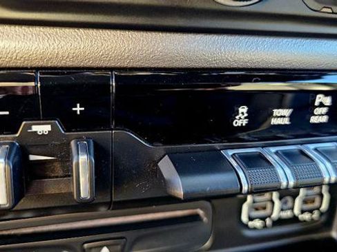 Used 2019 RAM 1500 Sport w/ Level 2 Equipment Group AWD/4WD image 19