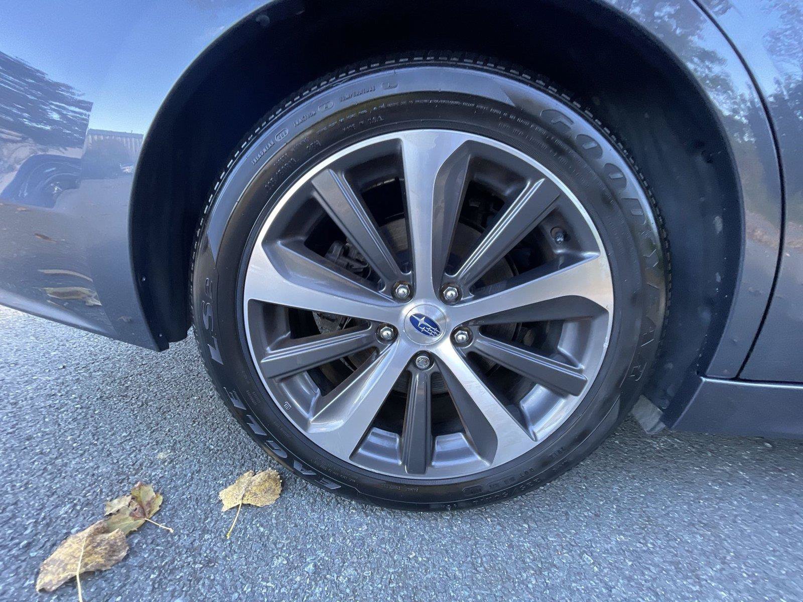 Used 2015 Subaru Legacy 3.6R Limited AWD/4WD image 23