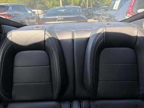 Used 2025 Ford Mustang GT Premium RWD image 38