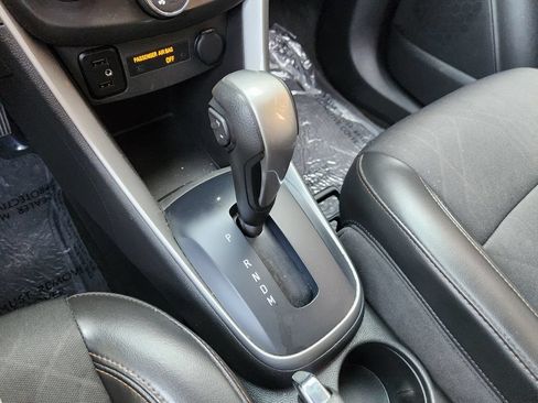 Used 2022 Chevrolet Trax LT w/ Sport Edition AWD/4WD image 21