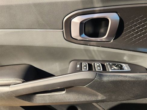 New 2026 Kia Sorento S w/ S Panoramic Sunroof Package image 16