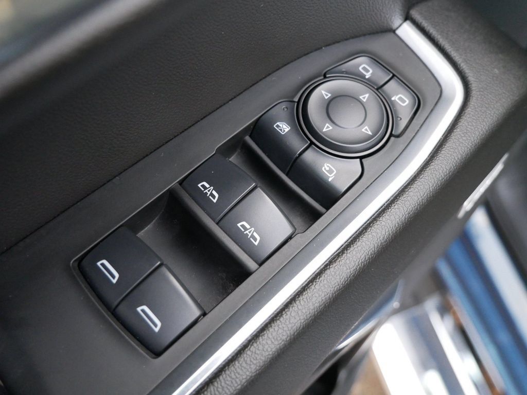 Used 2024 GMC Sierra 1500 SLT w/ SLT Premium Package AWD/4WD image 13