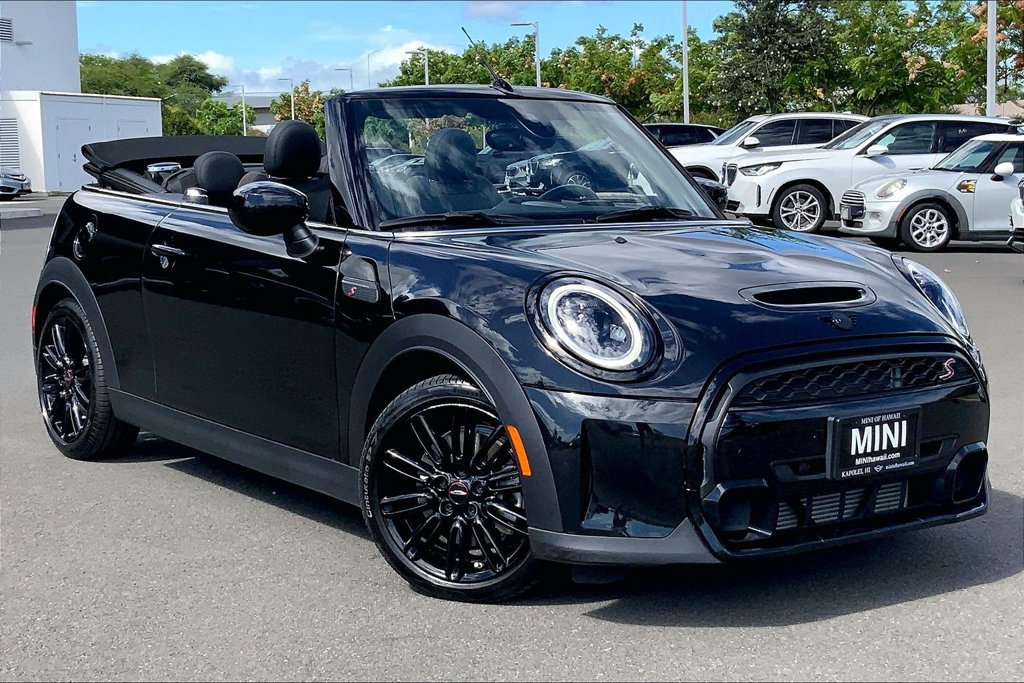 Used 2023 MINI Cooper S w/ Signature Upholstery Package FWD image 33