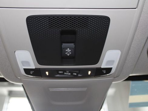 Used 2024 Honda CR-V EX-L image 39