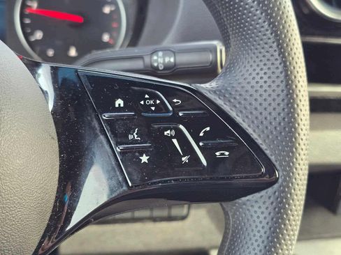 Used 2025 Mercedes-Benz Sprinter 2500 image 27