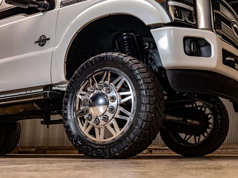 Used 2015 Ford F350 Platinum image 12