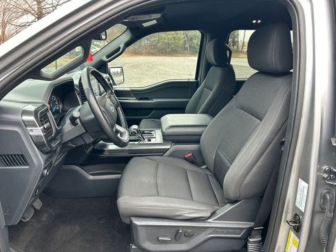 Used 2022 Ford F150 XLT w/ Equipment Group 302A High image 11