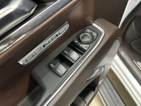 Used 2024 GMC Sierra 1500 Denali w/ Denali Reserve Package image 15