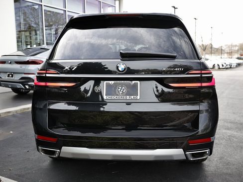 Used 2023 BMW X7 xDrive40i image 10