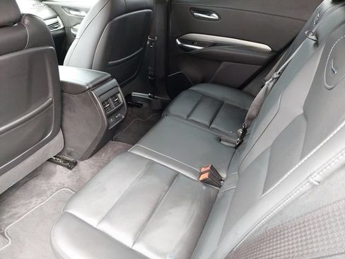 Used 2023 Cadillac XT4 Premium Luxury FWD image 33