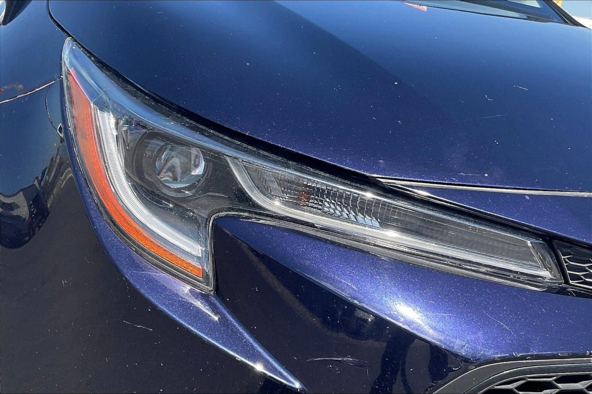 Used 2020 Toyota Corolla LE FWD image 28