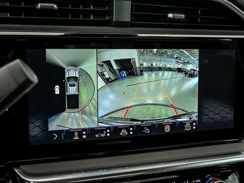 New 2026 GMC Sierra 2500 Denali Ultimate w/ Max Trailering Package AWD/4WD image 16