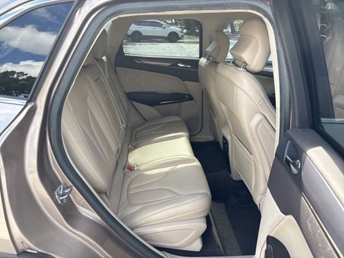 Used 2018 Lincoln MKC Premiere image 8