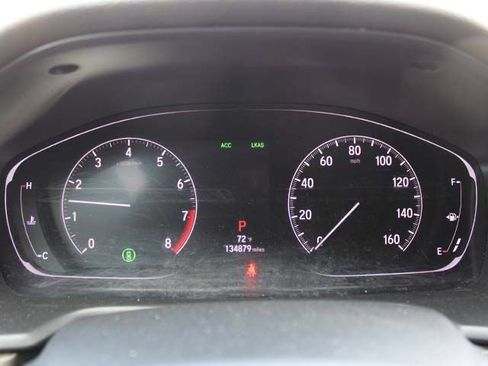 Used 2019 Honda Accord Touring image 10