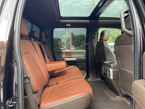 Used 2018 Ford F450 King Ranch w/ King Ranch Ultimate Package AWD/4WD image 25