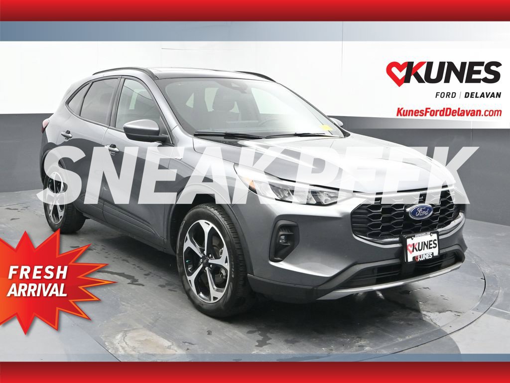 Used 2025 Ford Escape ST-Line Select w/ Tech Pack #1 AWD/4WD image 1