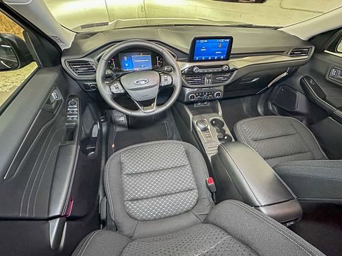 New 2026 Ford Escape Active w/ Cold Weather Package image 9