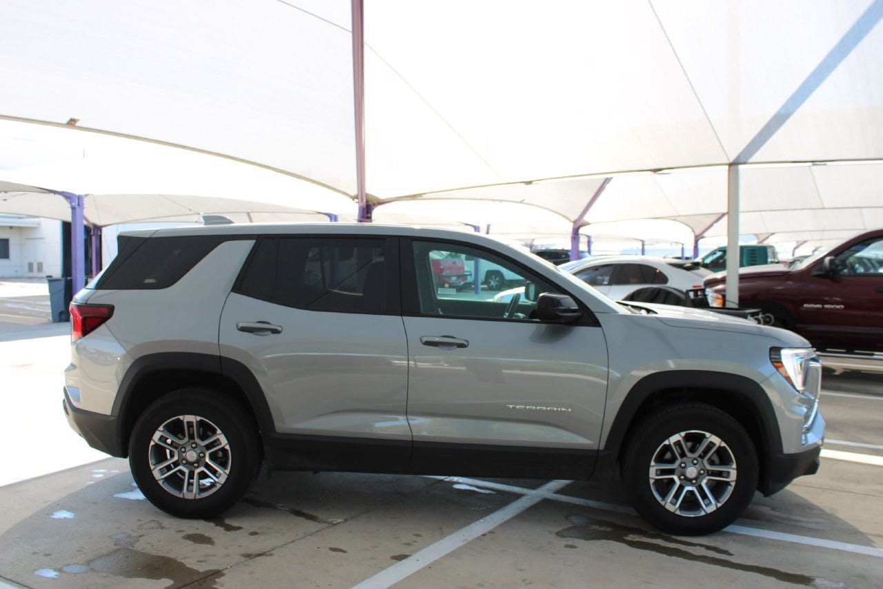 Used 2026 GMC Terrain Elevation FWD image 7