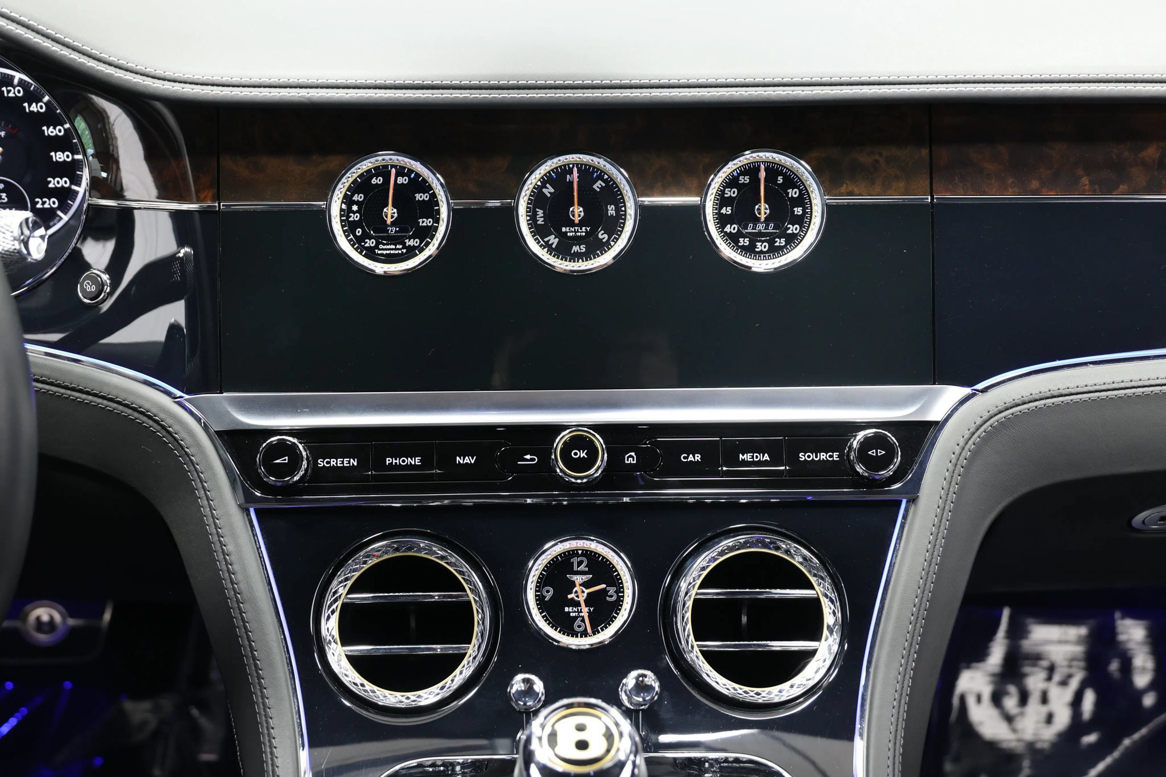 Used 2020 Bentley Continental GT AWD/4WD image 43