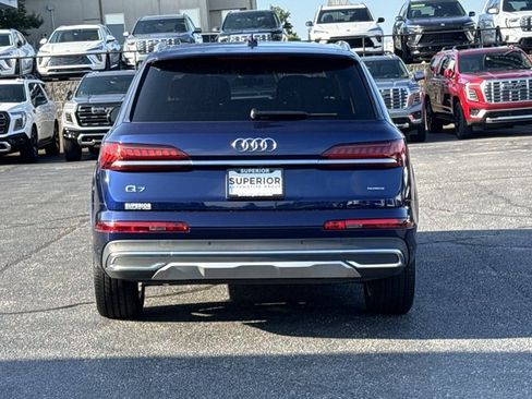Used 2022 Audi Q7 2.0T Premium w/ Convenience Package AWD/4WD image 3