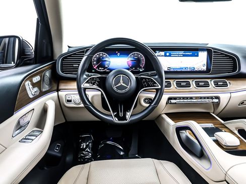 Certified 2024 Mercedes-Benz GLE 350 4MATIC image 6