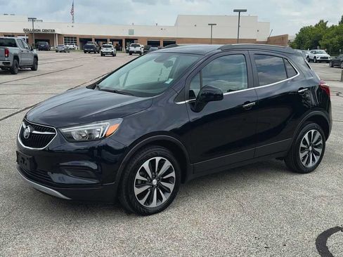 Certified 2021 Buick Encore Preferred w/ Safety Package FWD image 4