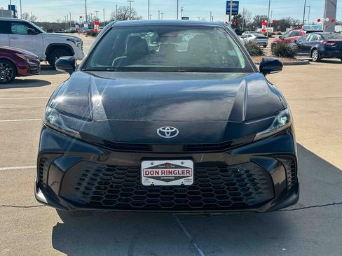 Certified 2025 Toyota Camry SE image 8