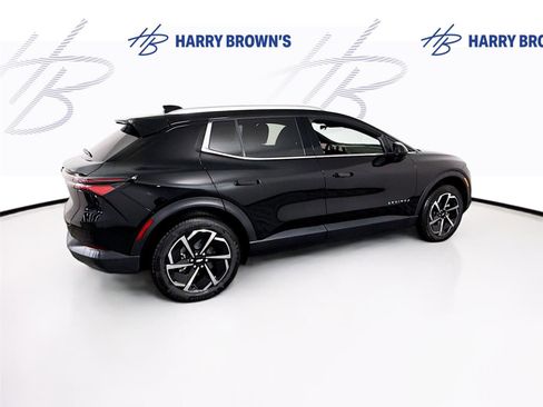 New 2026 Chevrolet Equinox EV LT image 32