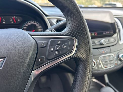 Used 2024 Chevrolet Malibu LT image 19