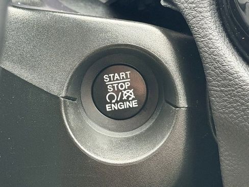 Used 2020 Jeep Compass Limited image 12