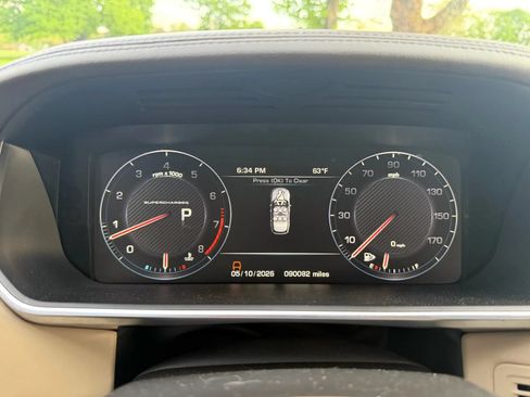 Used 2016 Land Rover Range Rover Supercharged AWD/4WD image 95