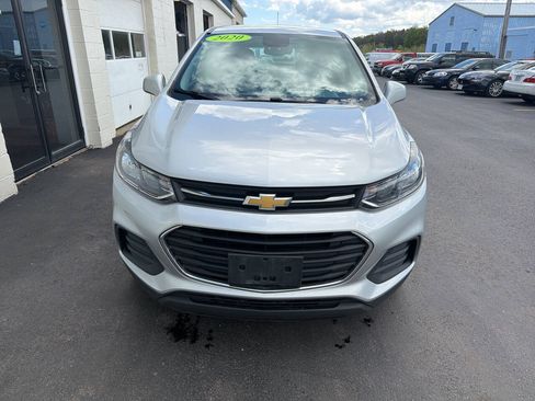 Used 2020 Chevrolet Trax LS FWD image 3