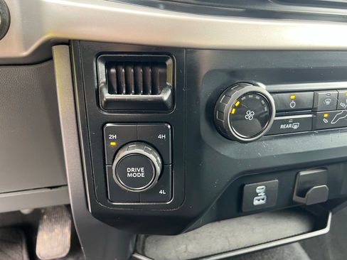 Used 2023 Ford F150 XLT image 31