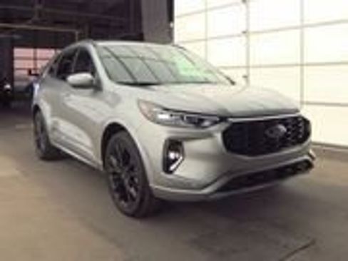 Used 2023 Ford Escape ST-Line Elite image 9