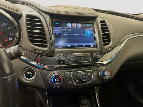 Used 2014 Chevrolet Impala LTZ FWD image 26