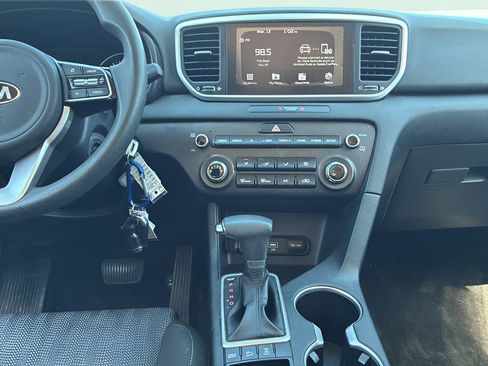 Used 2020 Kia Sportage LX AWD/4WD image 28