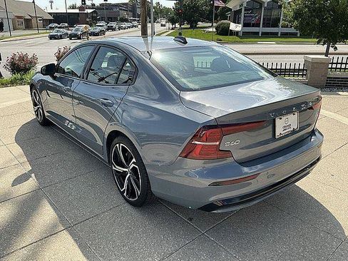 Certified 2024 Volvo S60 B5 Core AWD/4WD image 10