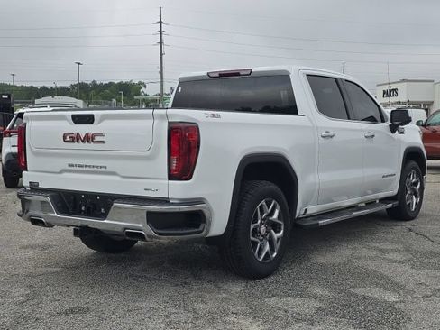 Used 2023 GMC Sierra 1500 SLT w/ SLT Premium Package AWD/4WD image 5